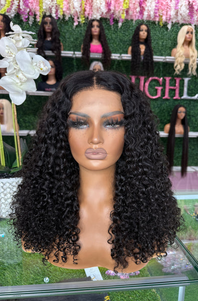 22" Kinky Curly Wig  <BR> Show Stopper Collection