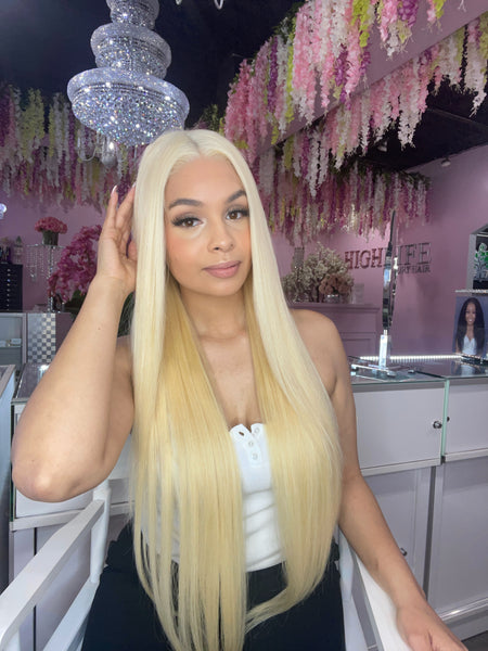 22-30" Blonde Straight  Wigs  <BR> 350% Density